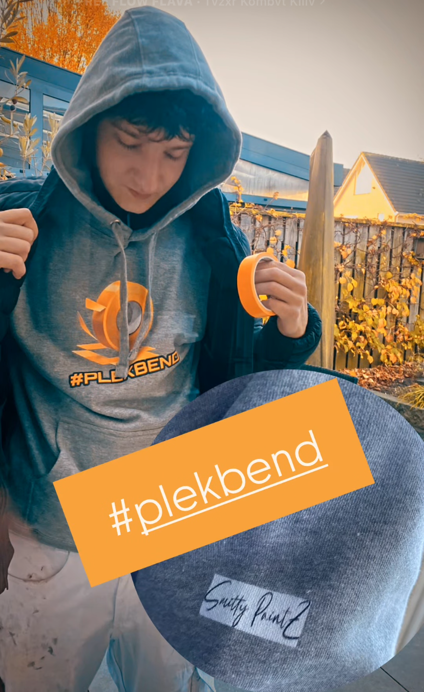 PLEKBEND |  HOODIE